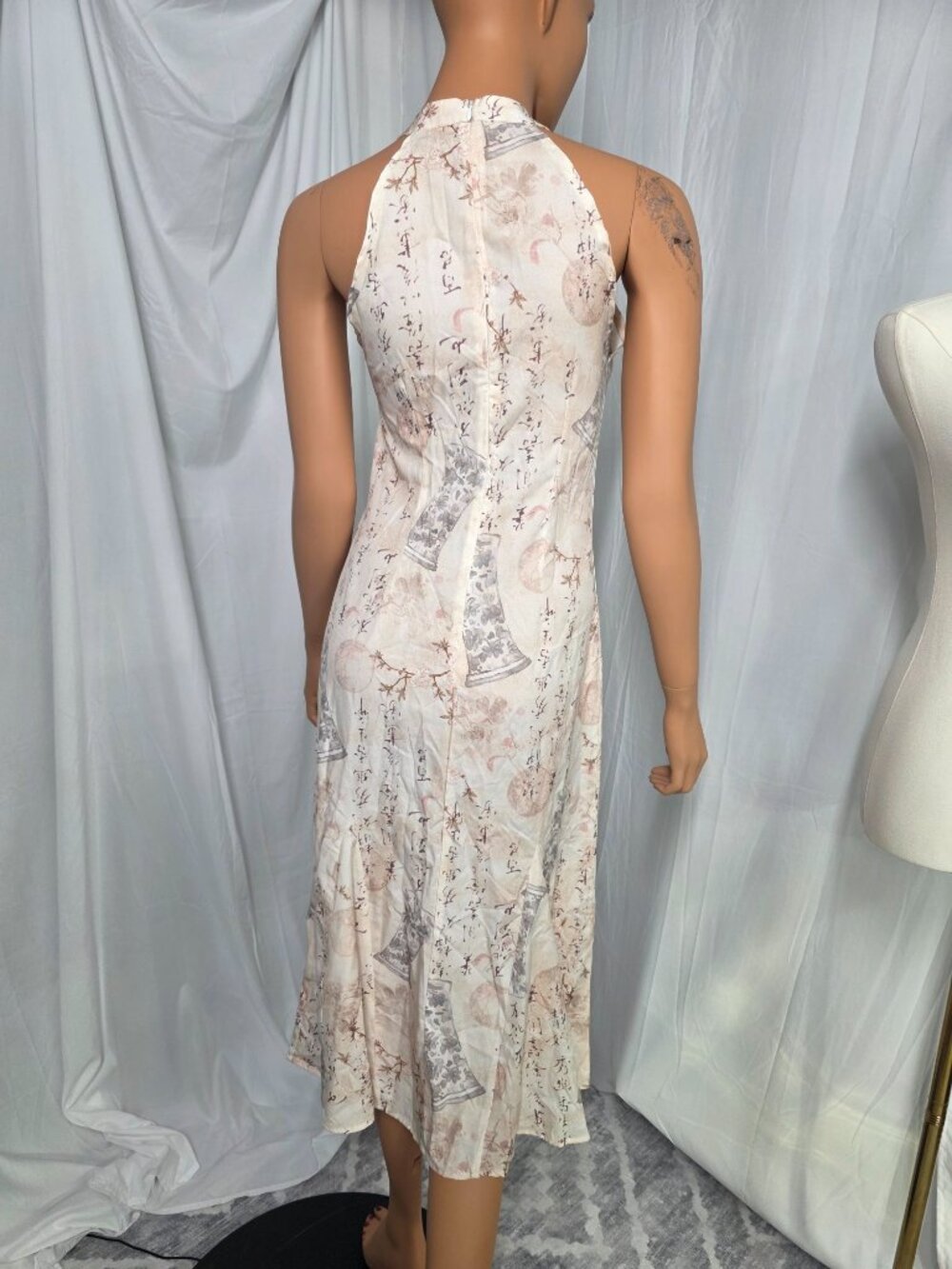 Dazy Chinoiserie Print Halter Midi Dress Cream Frog Closure Size Small NWT - Picture 3 of 10